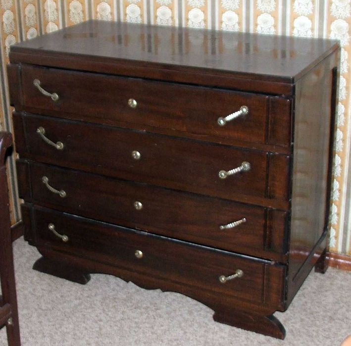 Móvel Cómoda (antiga)