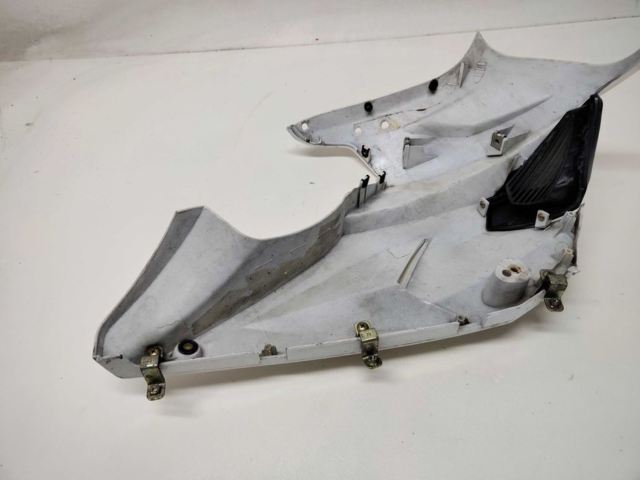 HYOSUNG GT 650 Czasza Lewa Owiewka Przednia Przód