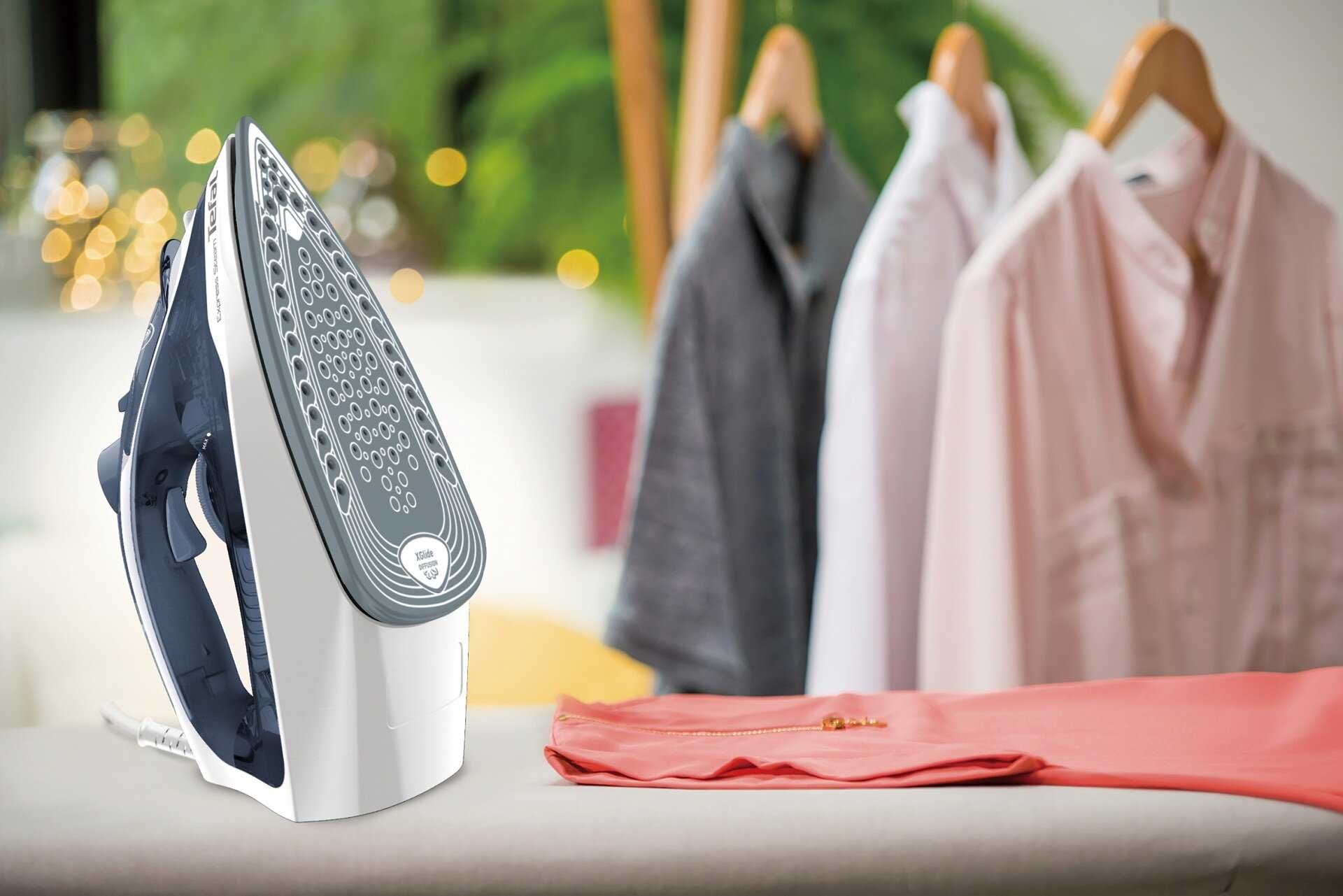Żelazko parowe TEFAL Express Steam 2400W Ceramiczna