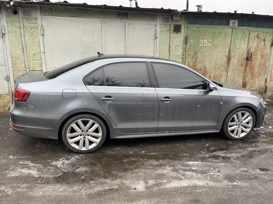 Разборка Jetta gla 2013 года 2.0 бензин