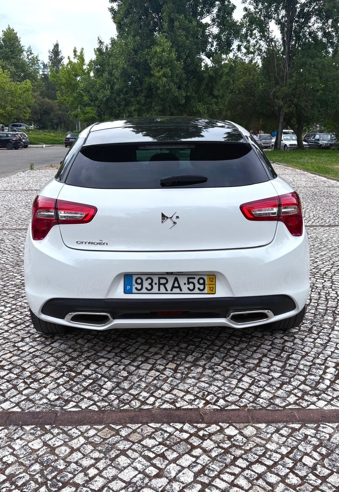 DS5 1.6 HDi So Chic 115 CV com pintura nova