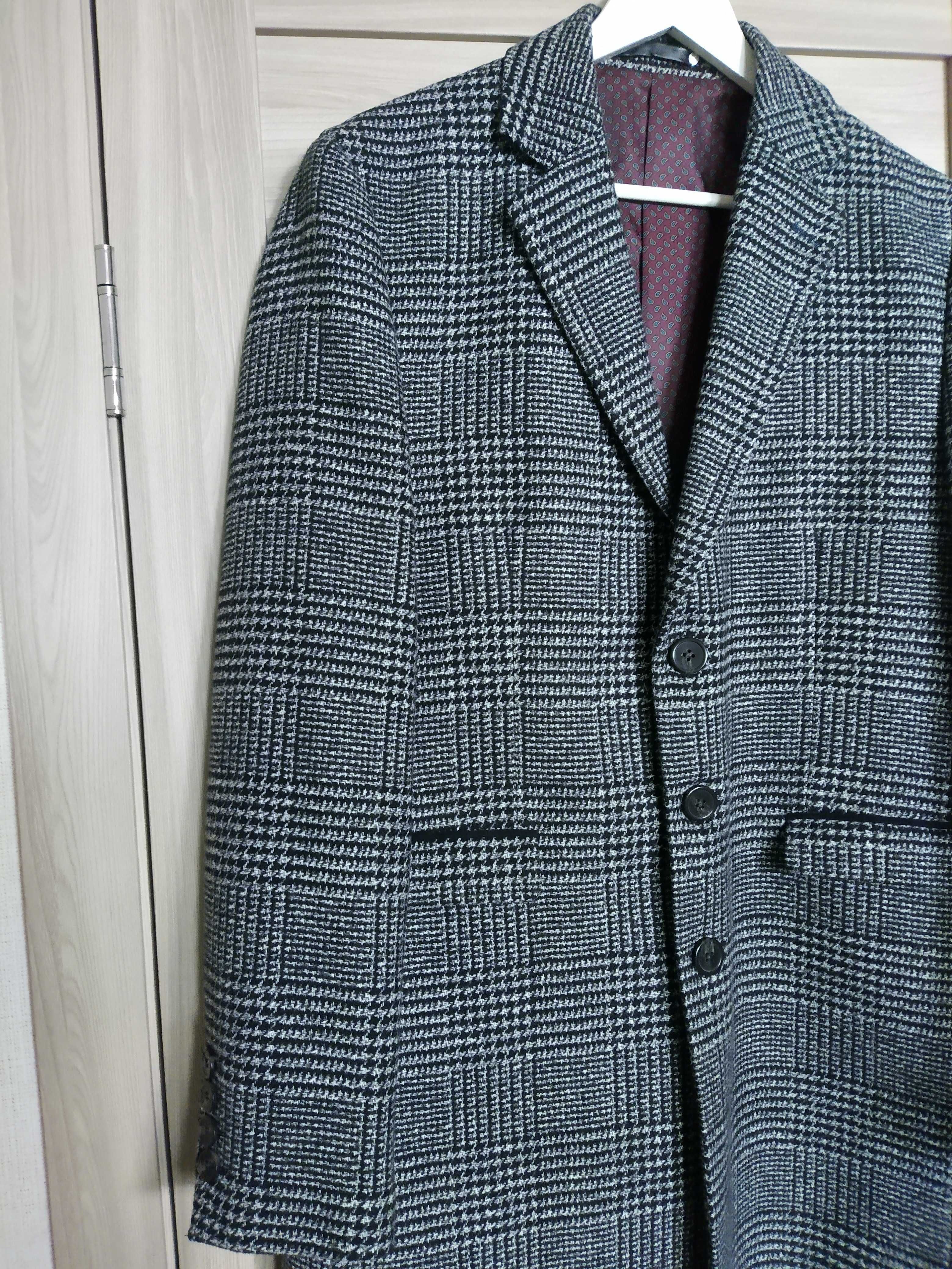 Продам пальто мужское демисезон классика бренд HARRY BROWN