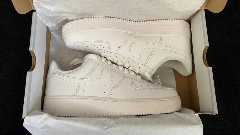 Nike Air Force 1 Low '07 White Rozmiar 45