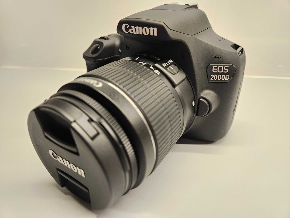Canon EOS 2000D + Obiektyw 18–55mm III|Przebieg 3644|Stan bardzo dobry