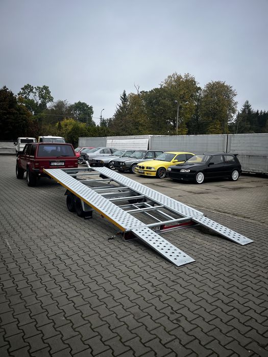 przyczepa laweta wynajem Warszawa Piaseczno Tarczyn 2-osiowa 2500kg DM