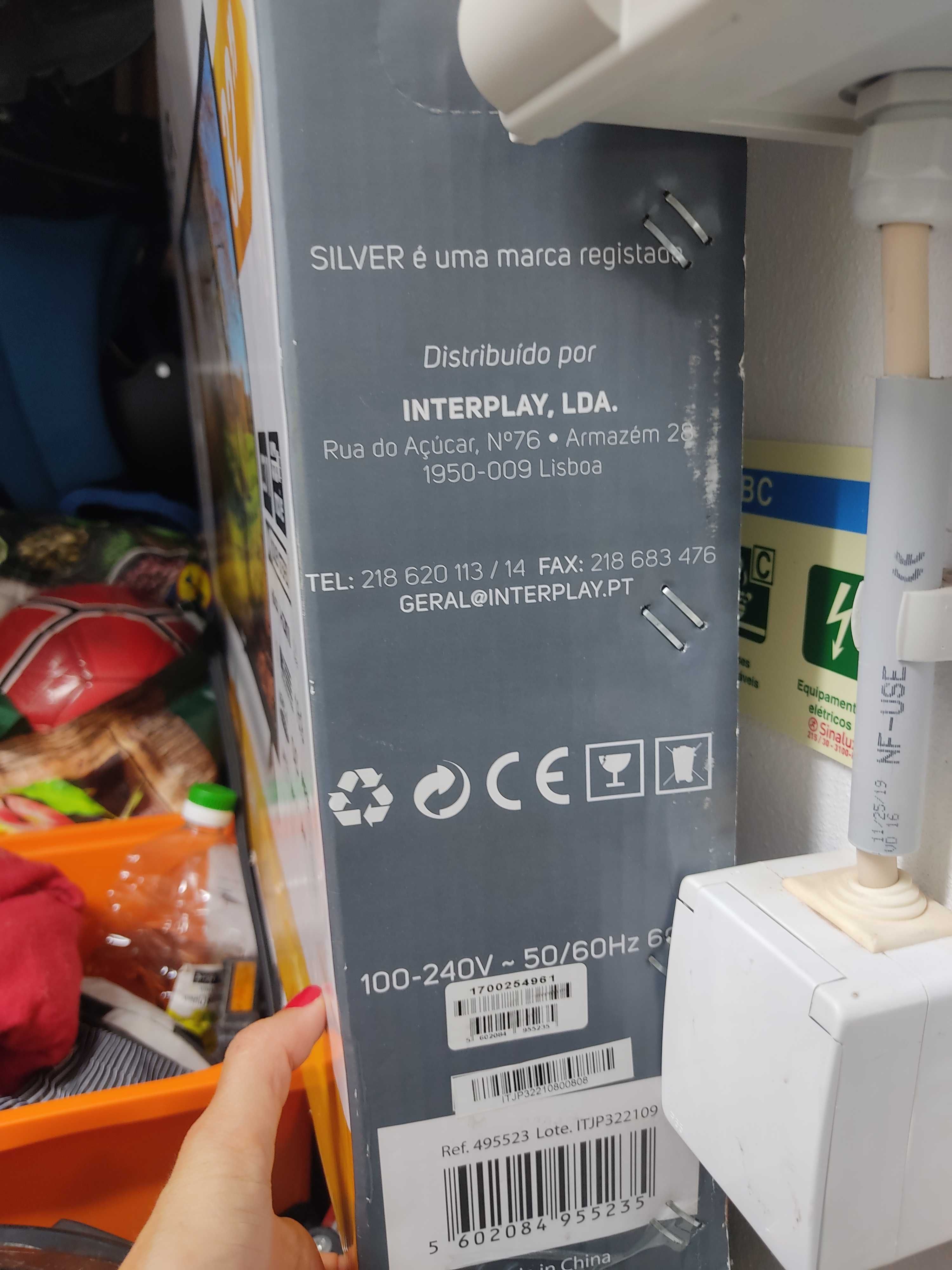Smart TV Nova em caixa - nunca utilizada
