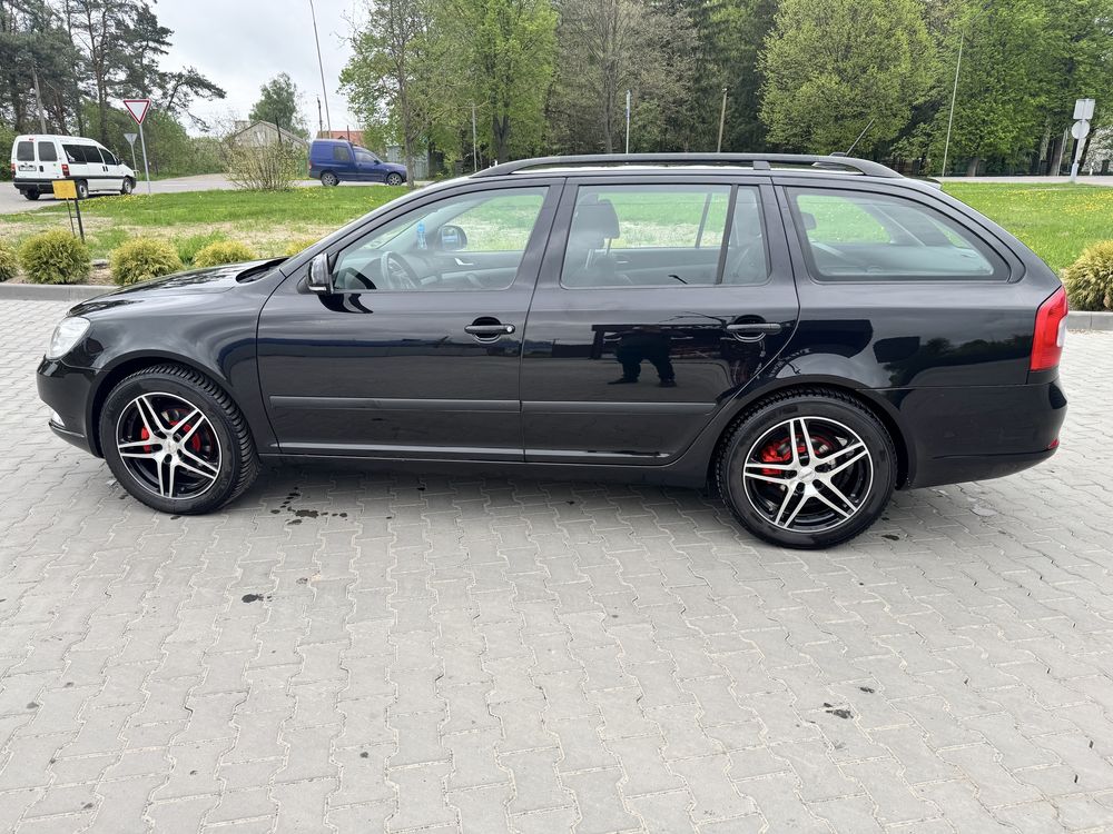 Свіжопригнанна OCTAVIA A5 у ідеальному стані!!!
