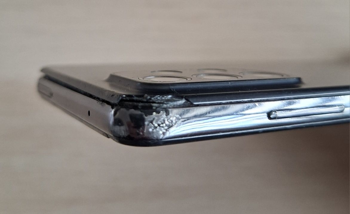 Samsung A52s 5G 6/128GB (uszkodzony ekran)