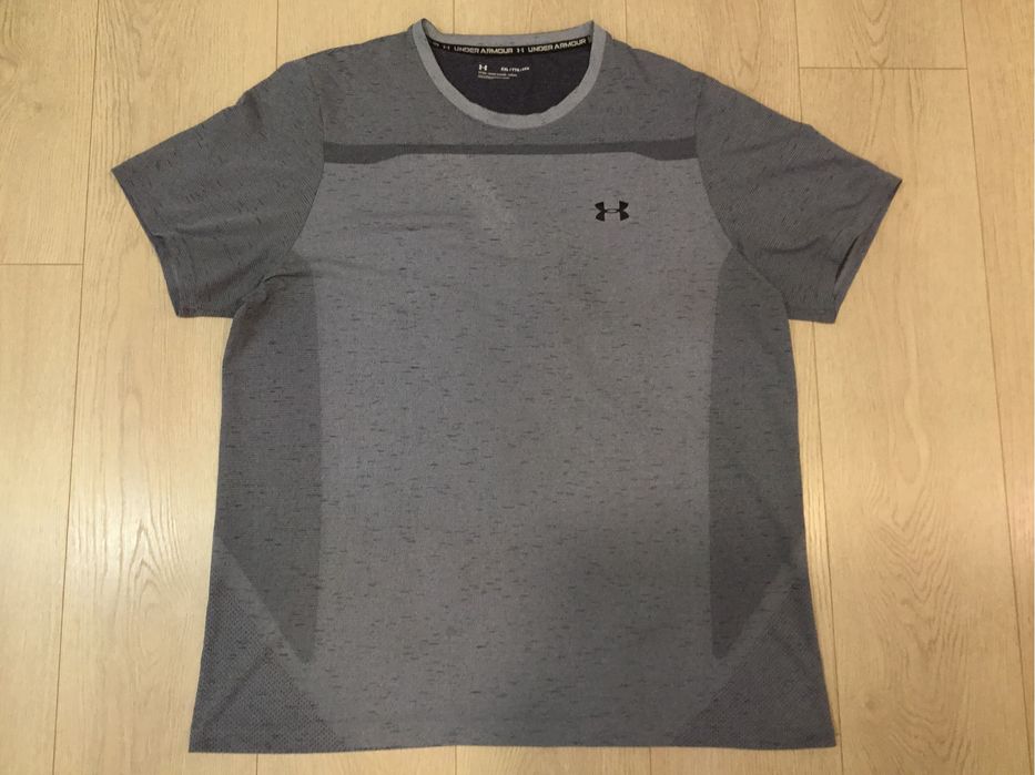 Продам футболку Under Armour розмір XXL