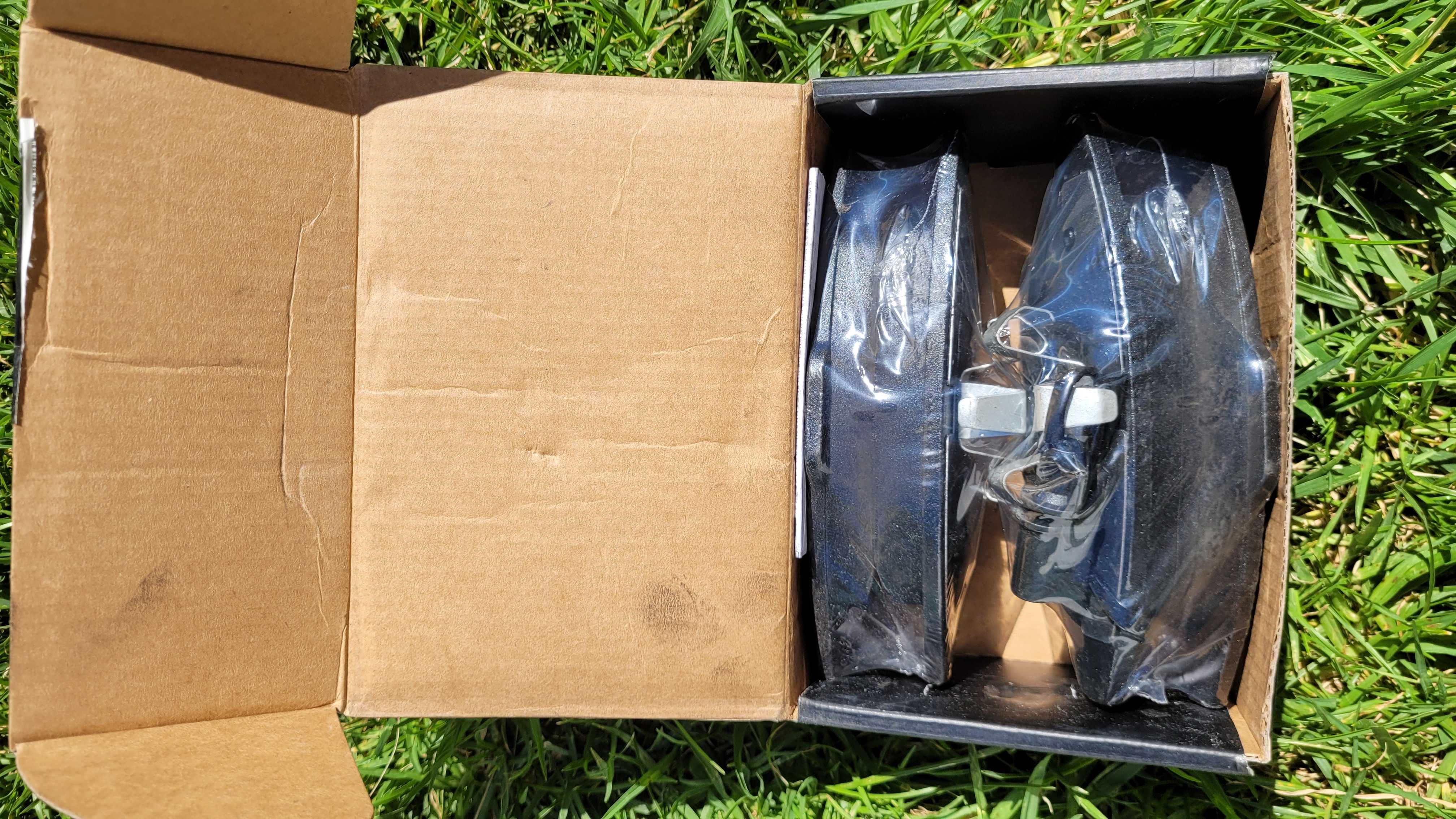 AUDI Kit discos ventilados e partilhas Travões Frente **NOVOS**