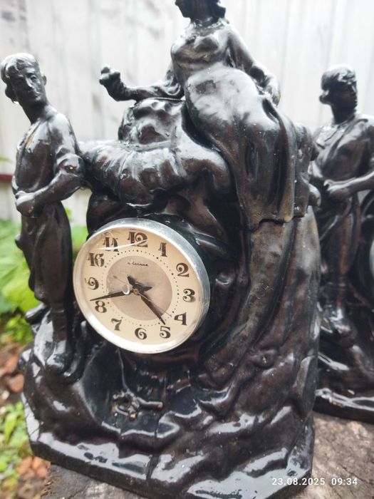 продам часы хозяйка медной горы