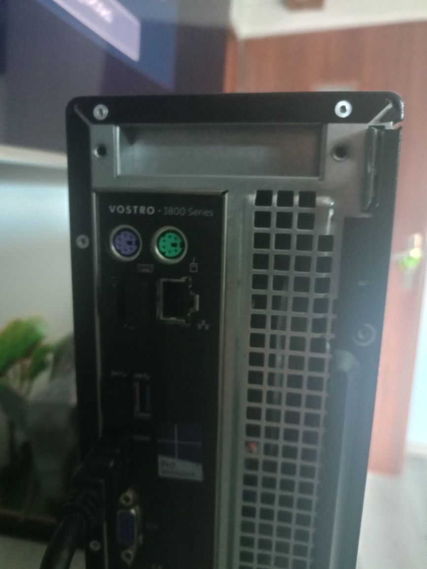 Komputer pc dell vostro i3 4gb DDR3 500gb hdd