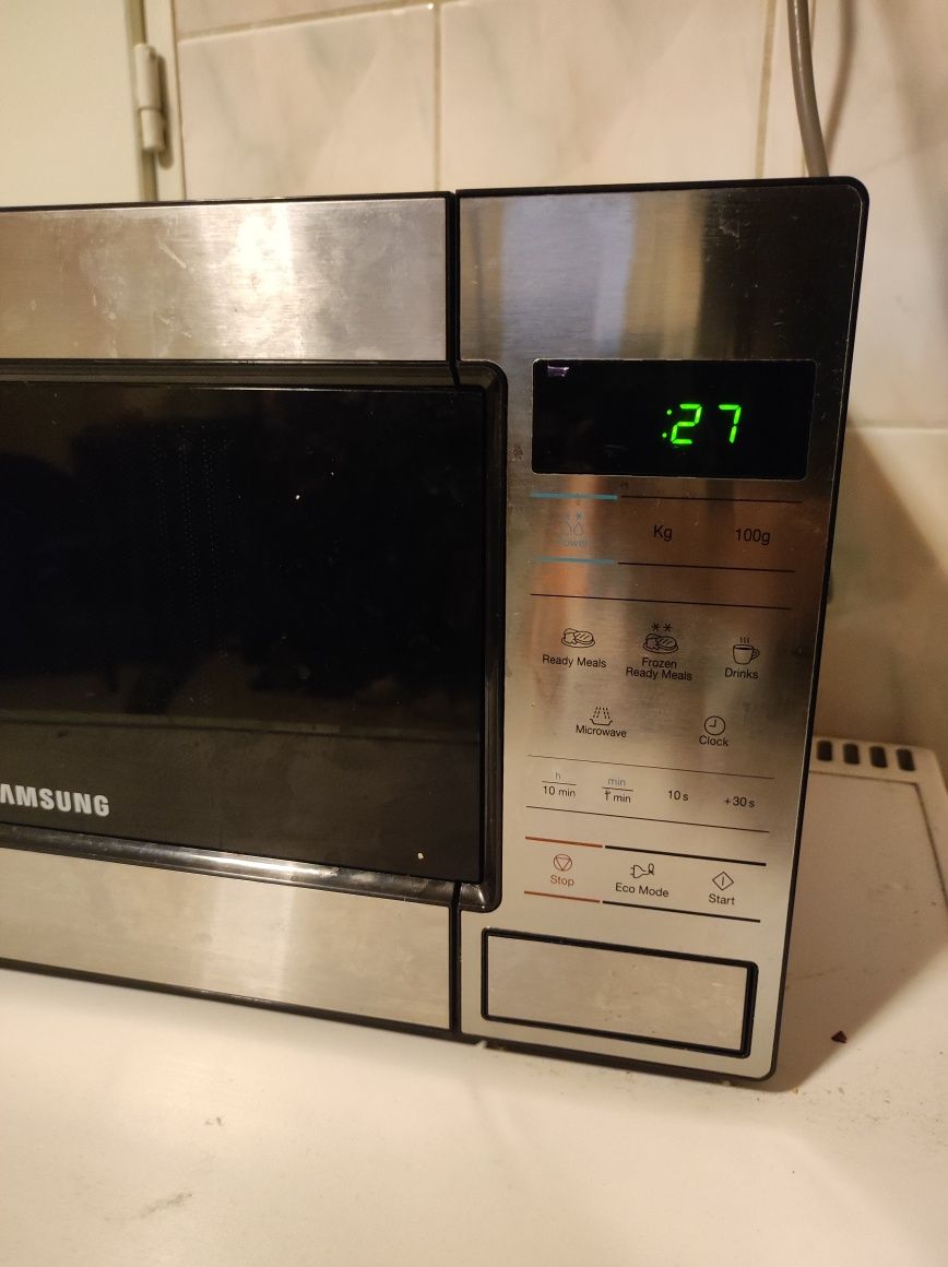 Mikrofalówka Samsung GE83M 800W 2022r