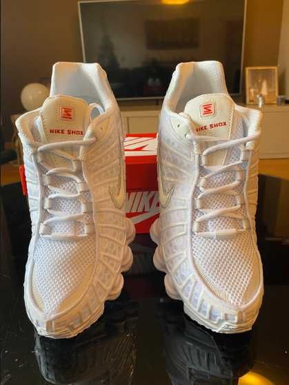 Buty damskie Trampk Nike_Shox_TL_White R.42