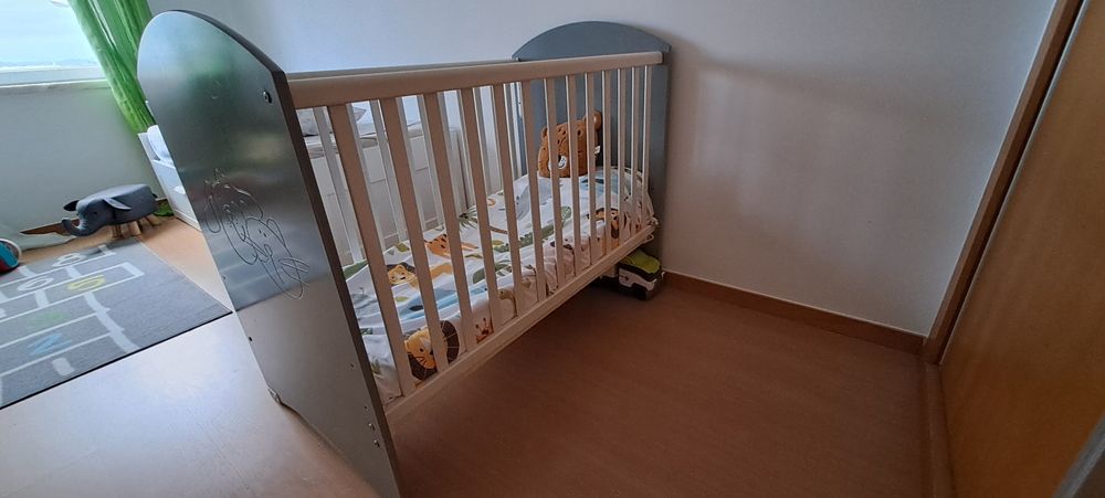 Berço Bebé com colchão