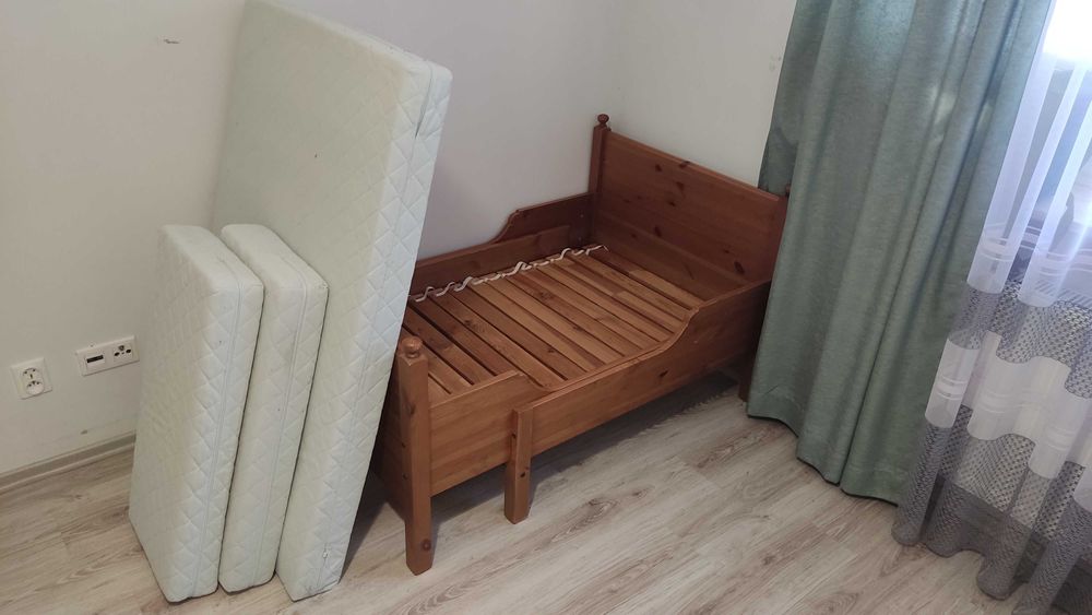 Sprzedam drewniane łóżko dziecięce