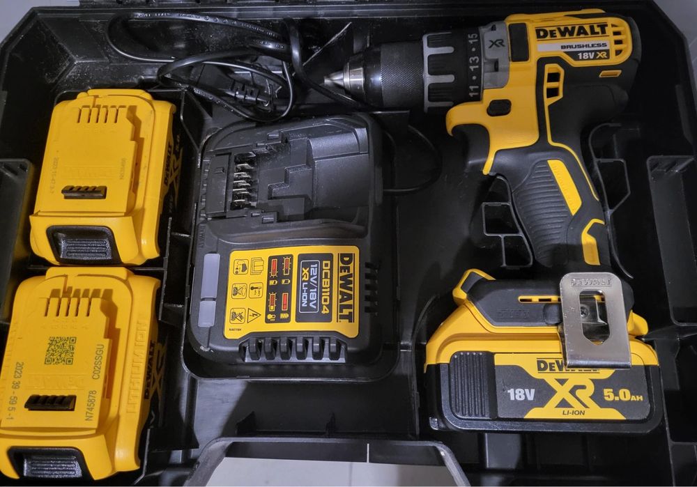 Dewalt 18 V Xr Wiertarka 2 Akumulatory Walizka