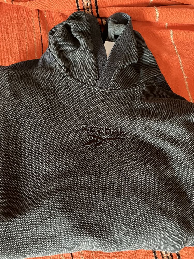 Sweatshirt com capuz reebok