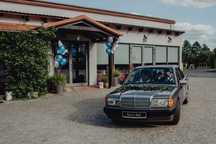 Zabytkowe auto do ślubu i na inne okazje- Mercedes Benz 190 - 1992 r.