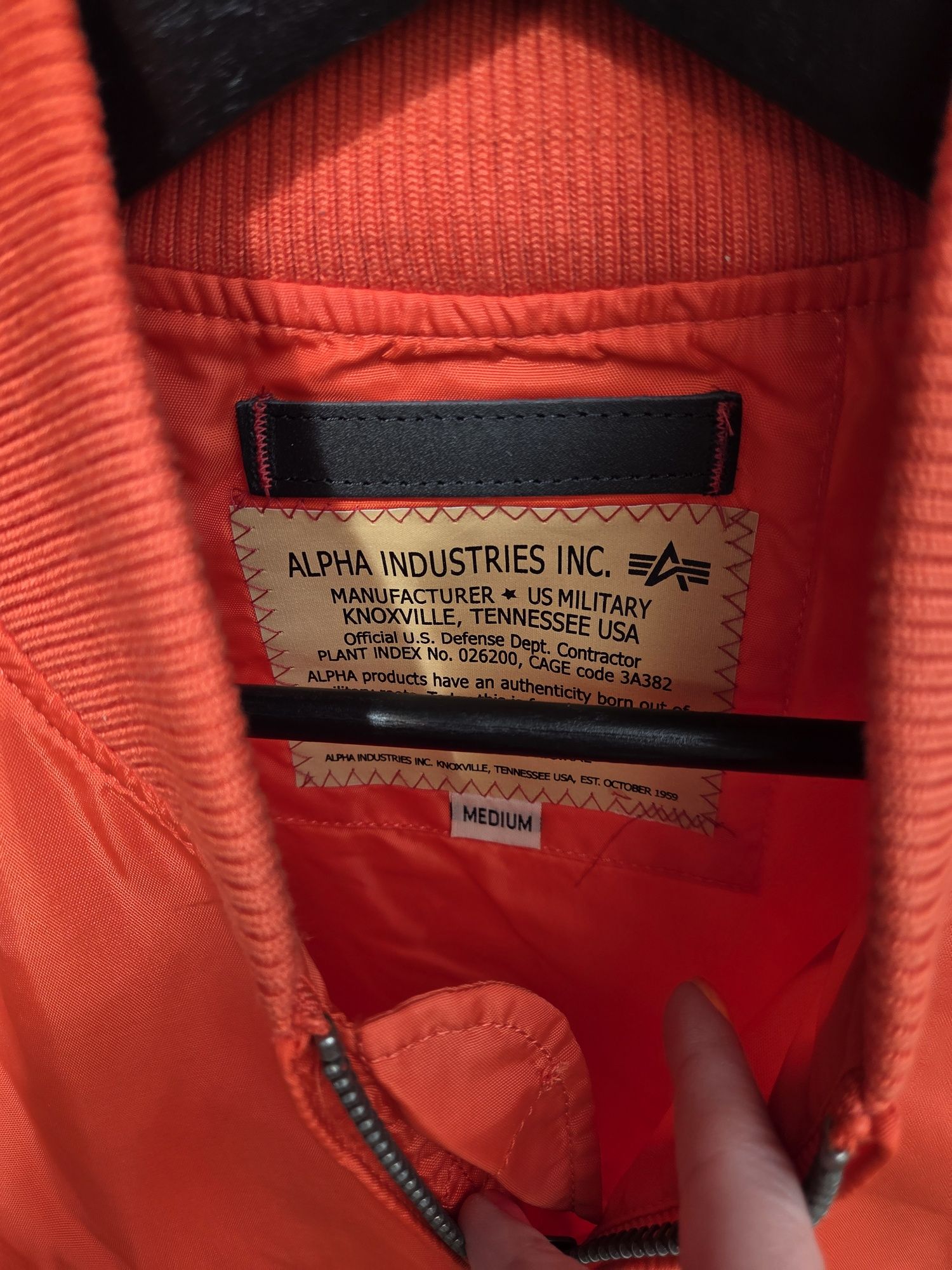 Kurtka MA-1 TT Alpha Industries atomic red rozmiar M