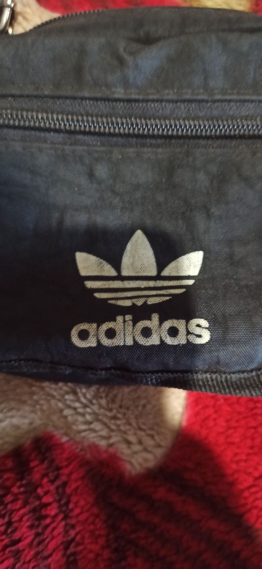 Барсетка від бренду adidas