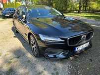 Volvo V60 VOLVO V60 Essential B3 Mild hibrid . Faktura VAT 23% . Polski salon