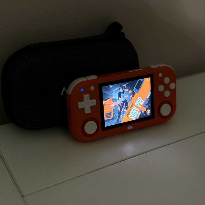 краще miyoo та ambernic XU Mini M 64гб psp ps1 sega gameboy