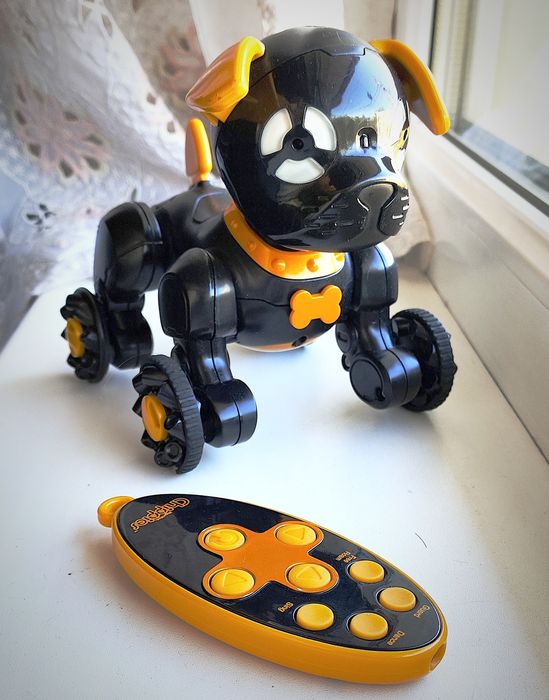 Робот Wow Wee Цуценя Chip Black