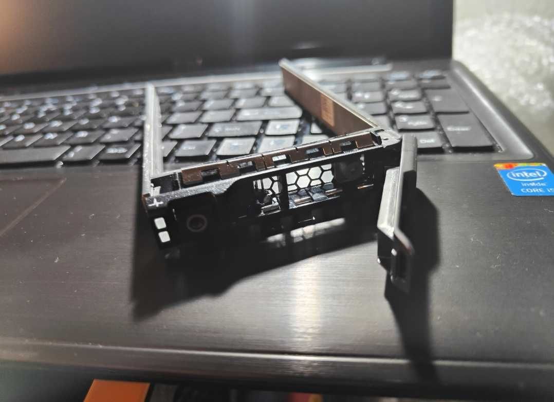 Sanki/Kiszeń dyski3,5" do serwera  Dell: R330 R430 R530 R630 R730 R830