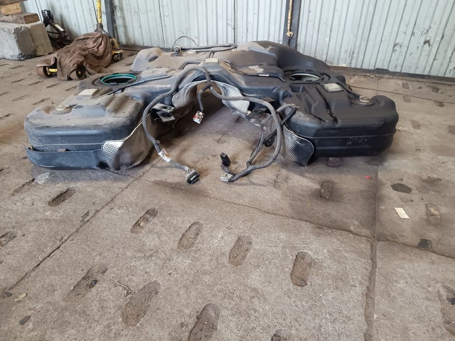 Zbiornik paliwa bak Jeep grand Cherokee WK2 10-15r oryg 3.0crd