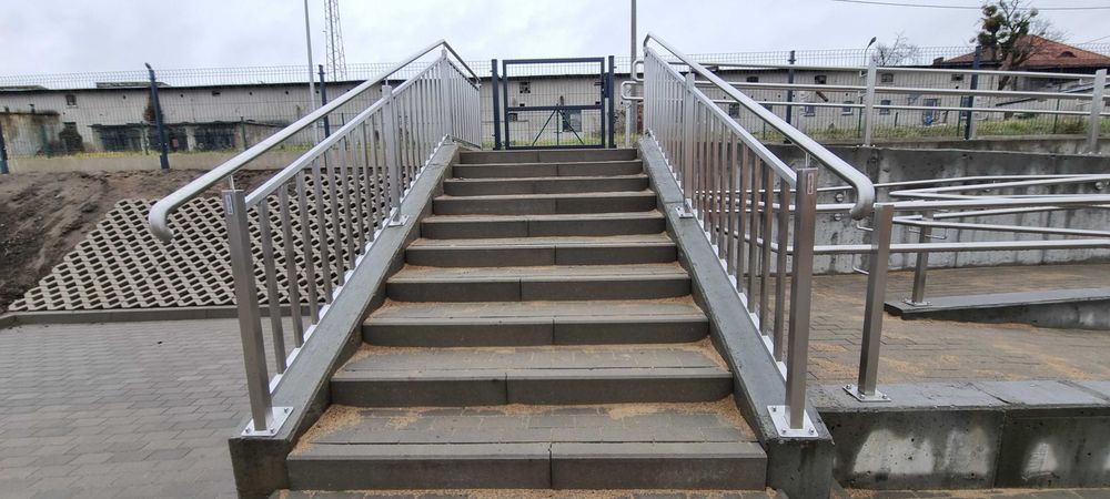 Balustrady, barierki nierdzewne