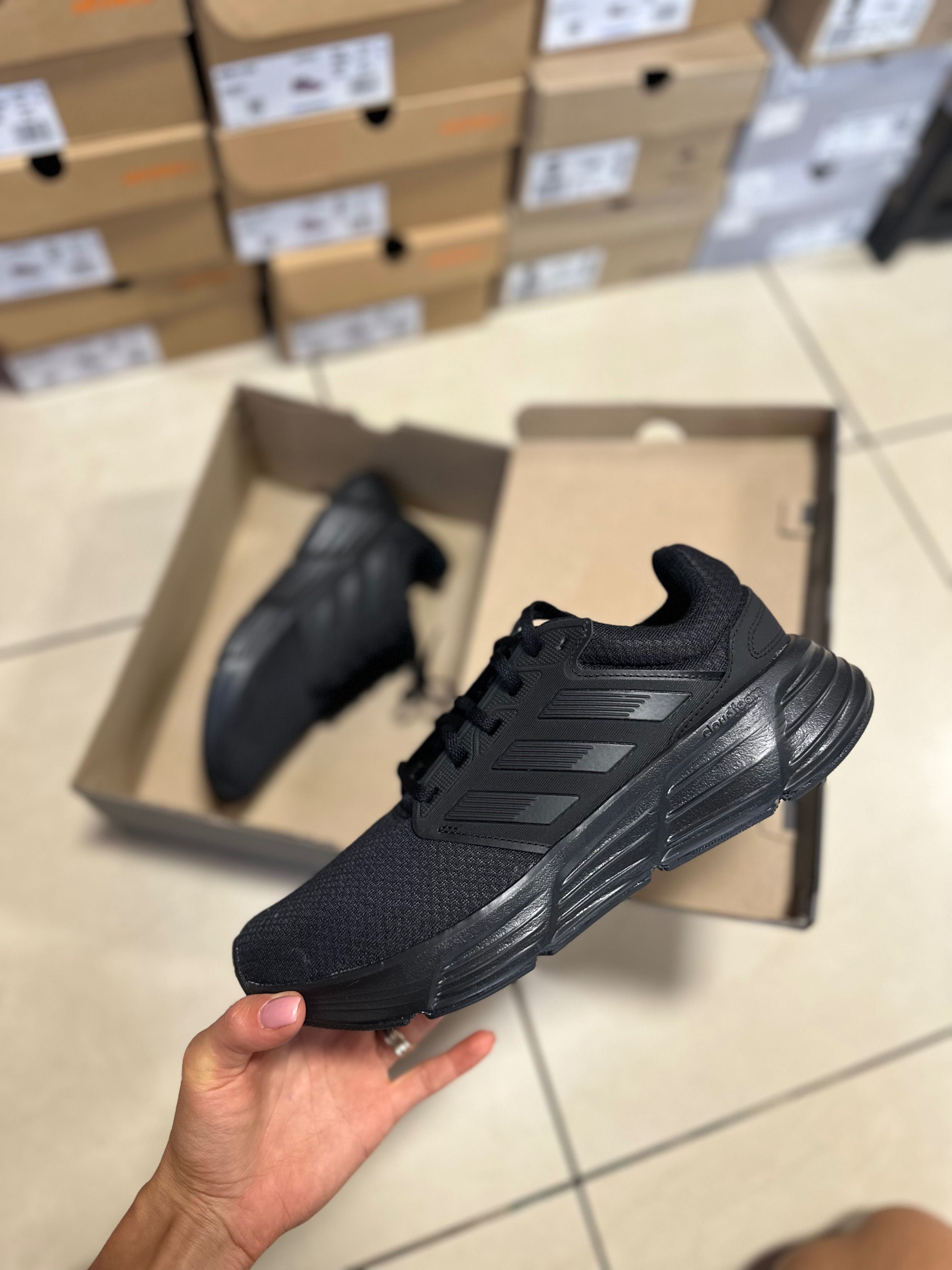 Чоловічі оригінальні кросівки Adidas Galaxy 6 GW4138
