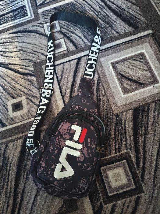 Продам слинг-сумку барсетку