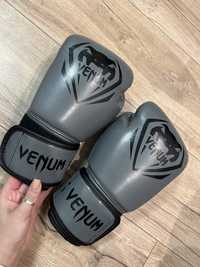 Боксерської рукавичці перчатки