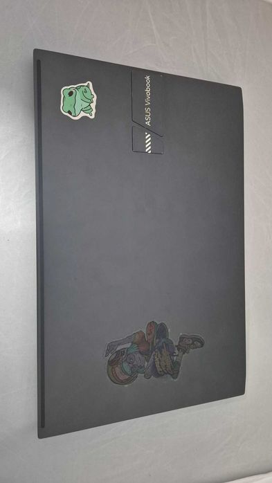 ASUS Vivobook Pro 15 OLED – I7 / RTX 3050 / 16GB – Excelente Estado