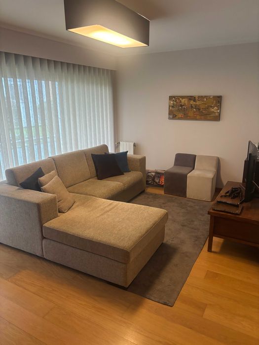 ARRENDAMENTO  - Apartamento T2, totalmente mobilado e equipado.