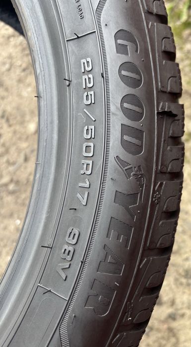 225/50/17 R17 Coodyear UltraGrip Performance+ зима 2 шт ціна за 1 шт