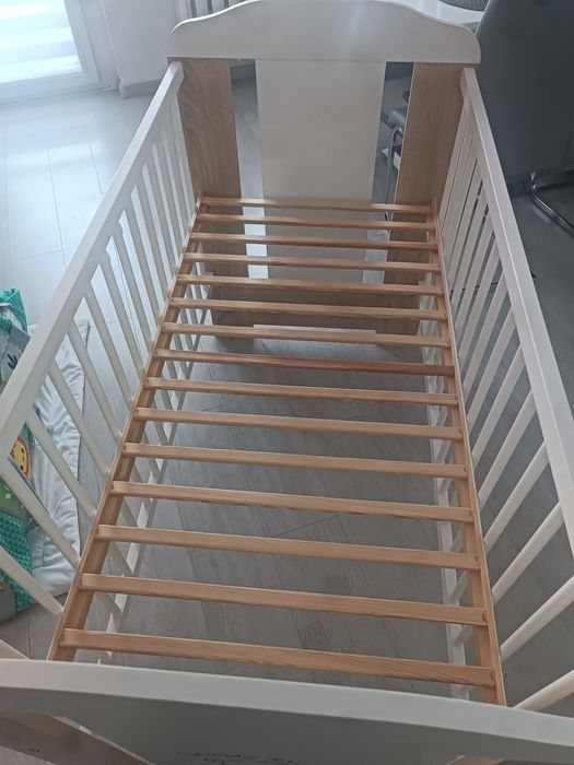 Łóżeczko dziecięce/ niemowlęce