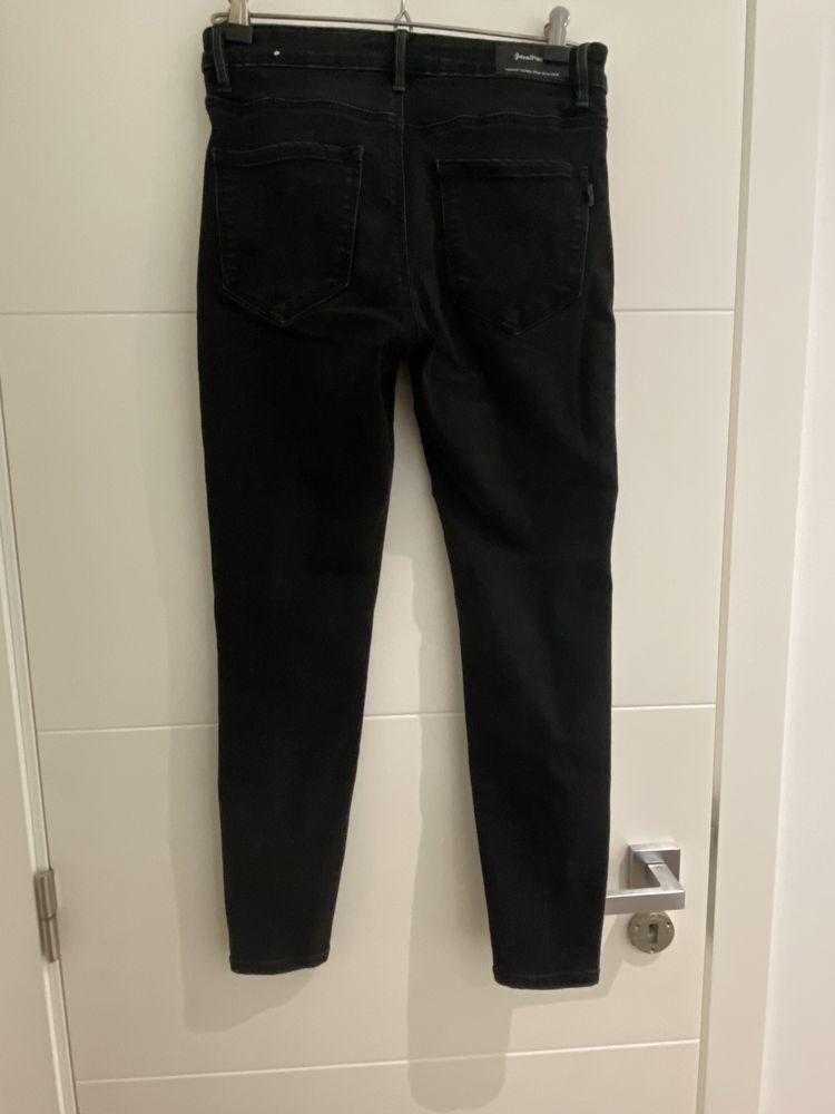 Jeans pretos - Stradivarius