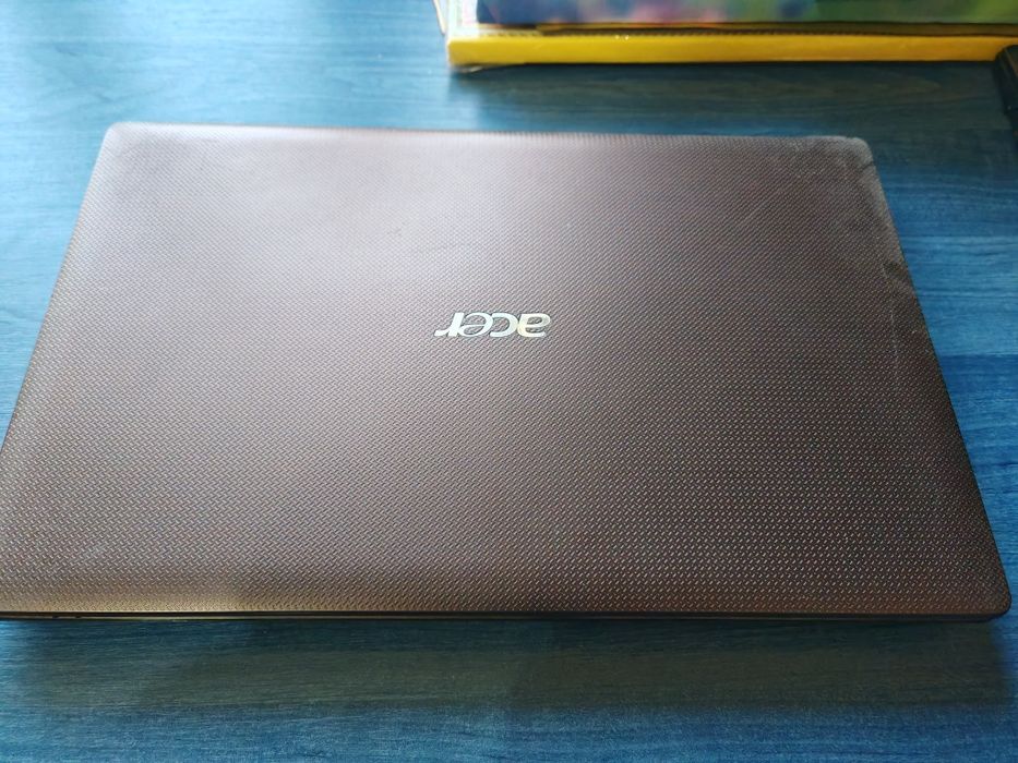 Ноутбук aser в хорошем рабочем состоянии