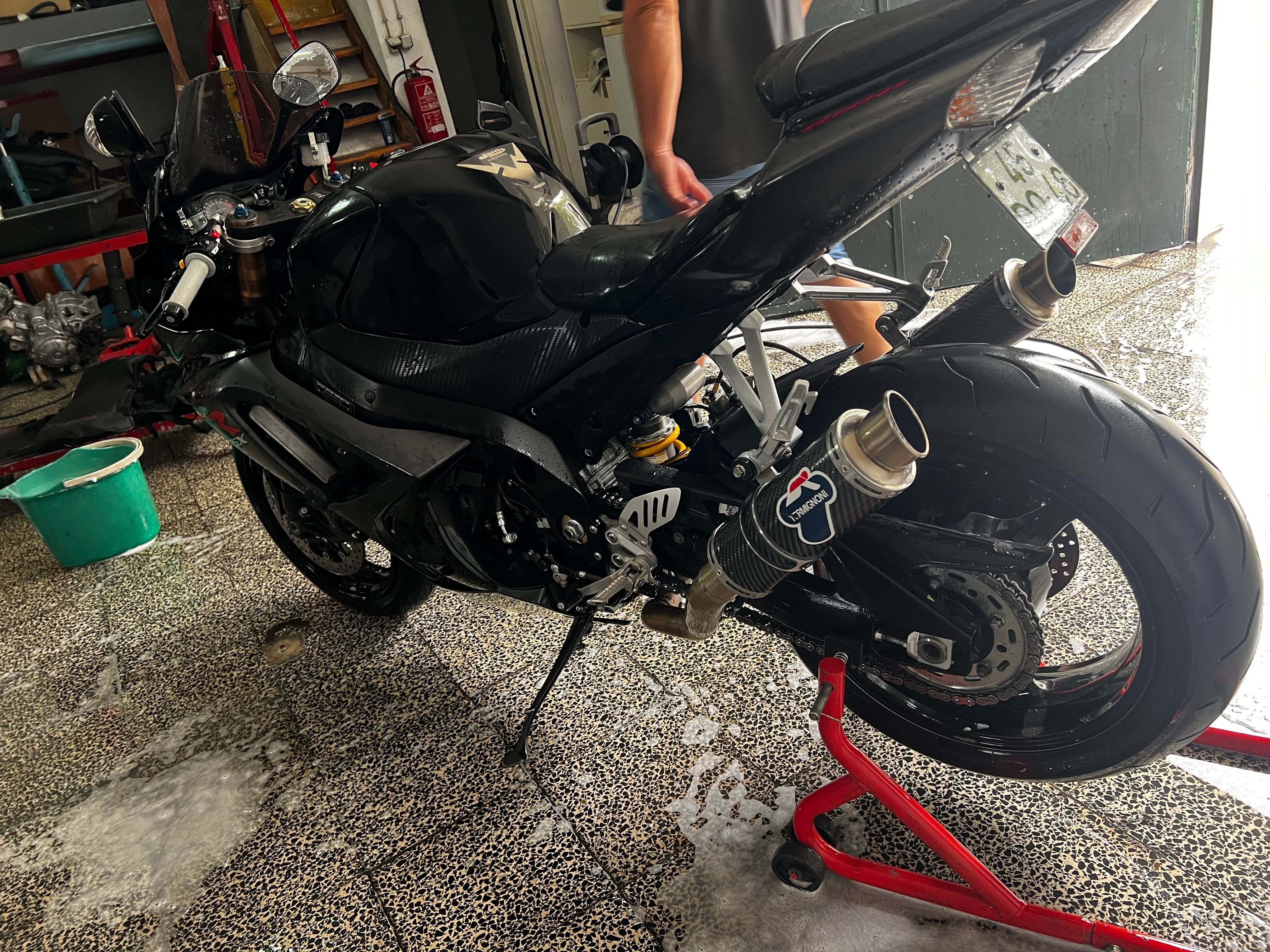 Suzuki gsxr k7/8 impecável ah poucas assim!quick shift é vários extras