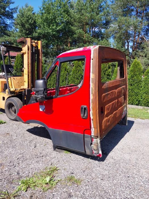 Iveco Daily 14-25 kabina most skrzynia resory poduszki rama drzwi