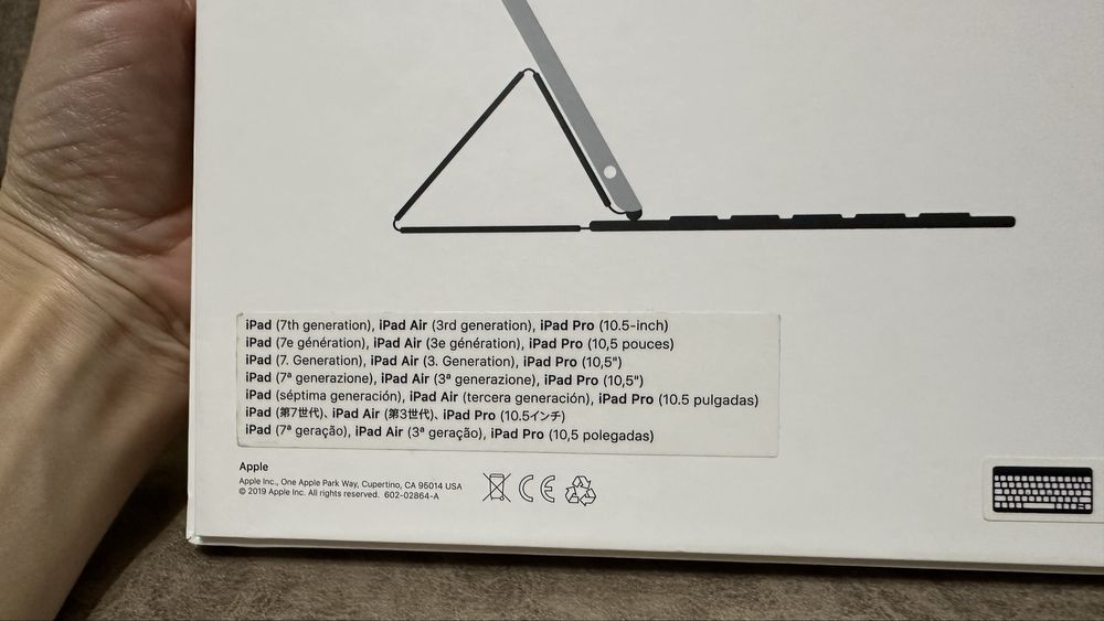 Клавіатура iPad Smart Keyboard