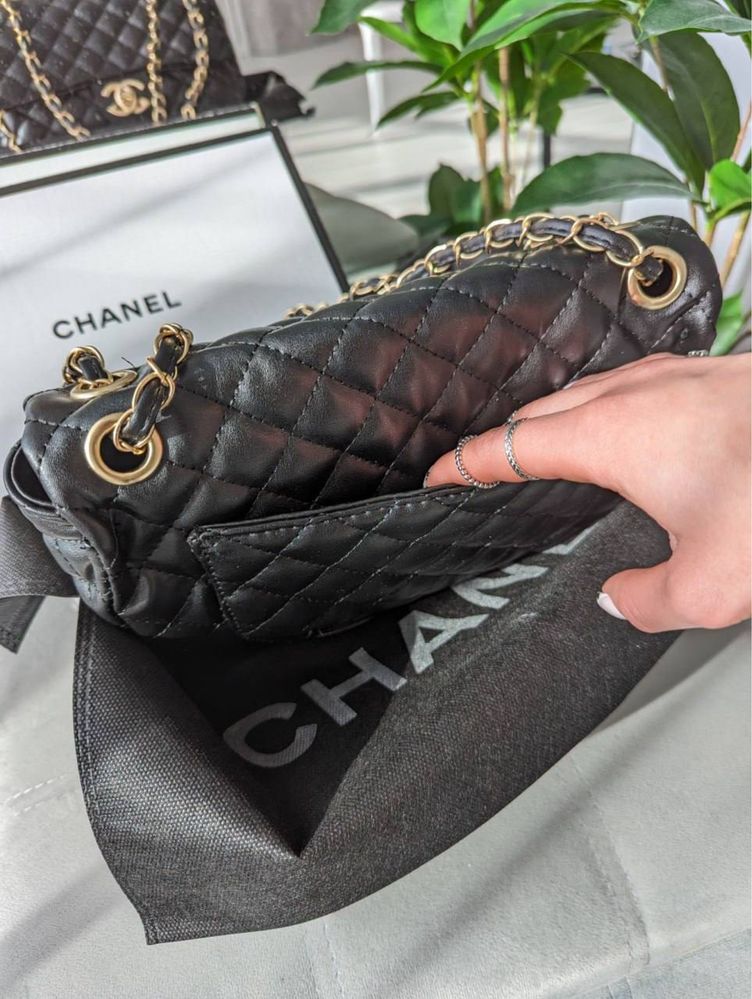 Сумка жіноча Chanel середня