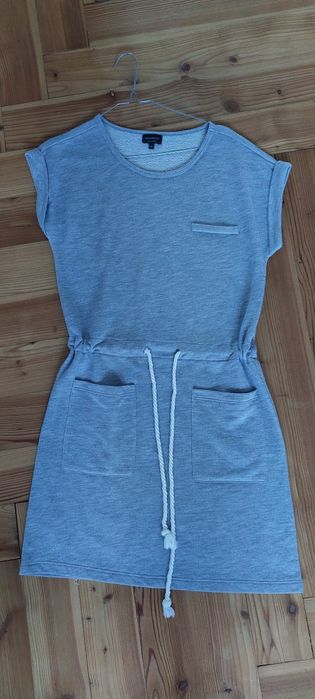 Sukienka szara dresowa Reserved r.xs