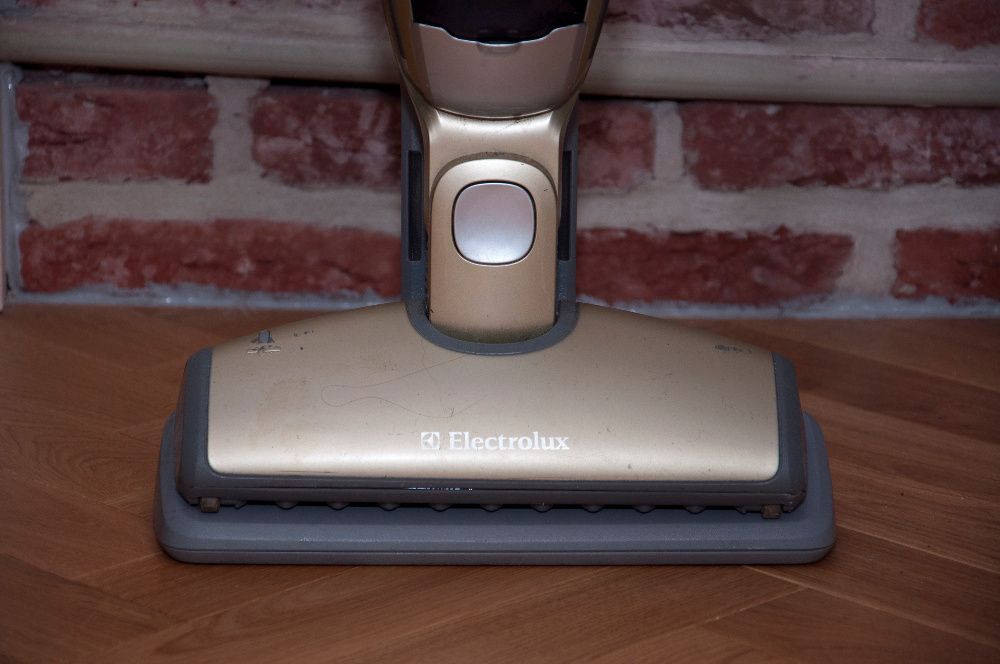 Odkurzacz pionowy Electrolux Ergorapido ZB2811
