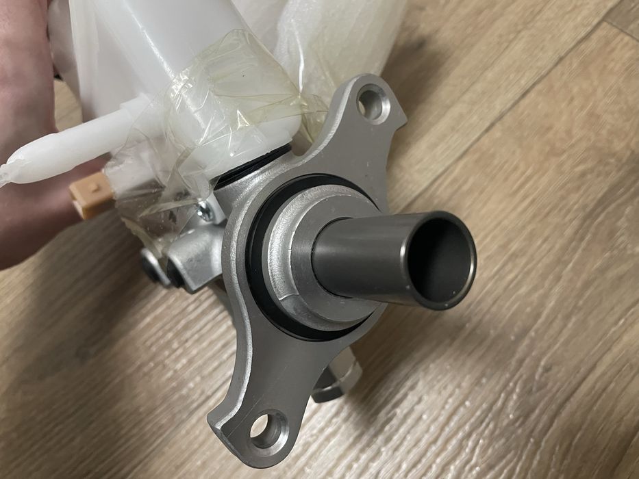 Главный тормозной цилиндр для hyundai Accent 58510-1R000