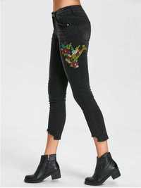 Zara черные джинсы скинни вышивка модные тренд