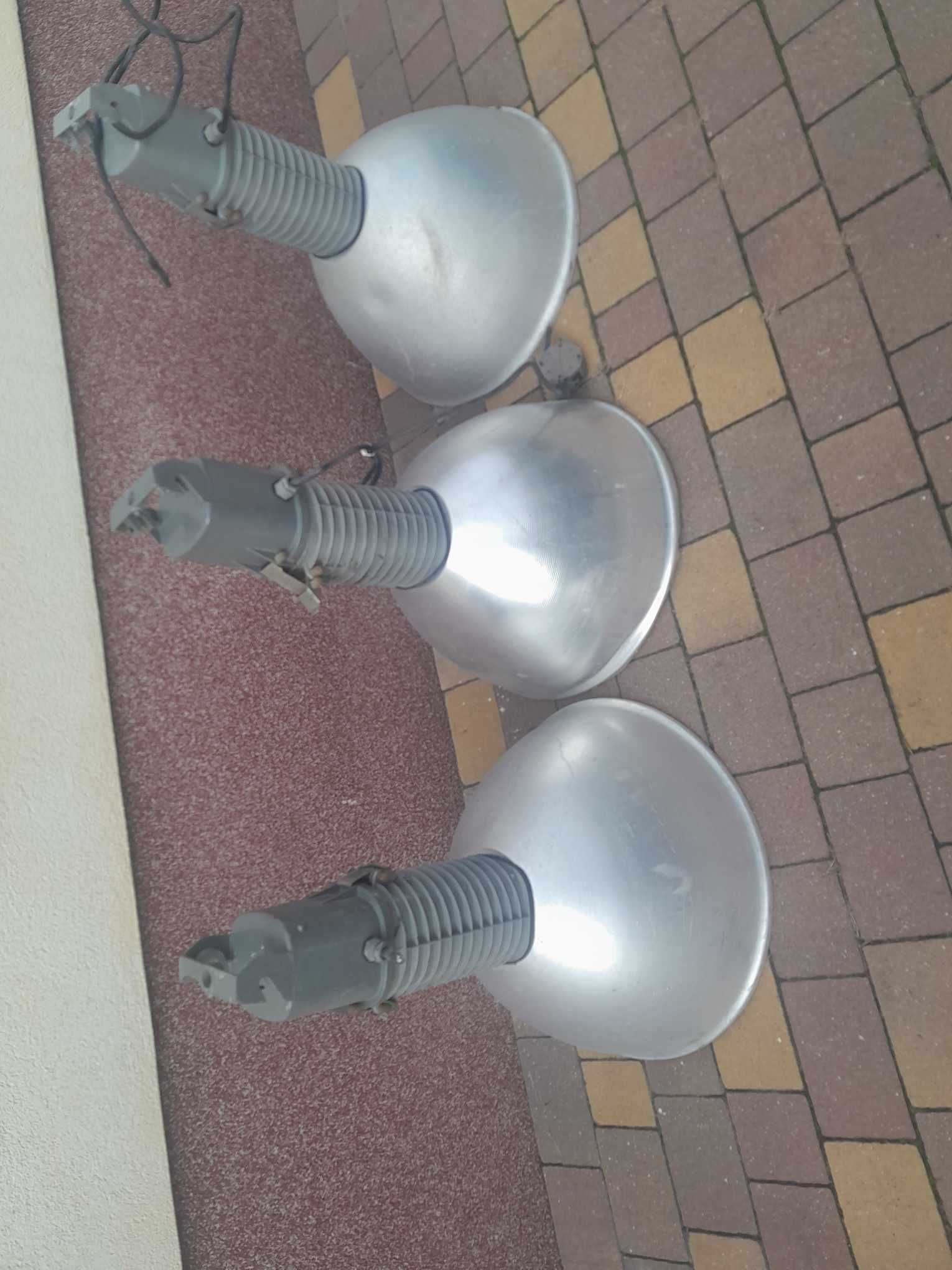 lampy przemysłowe stare