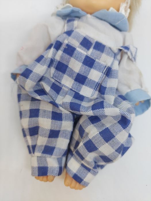 Lalka dla dzieci chłopiec, niebieskie ubranko